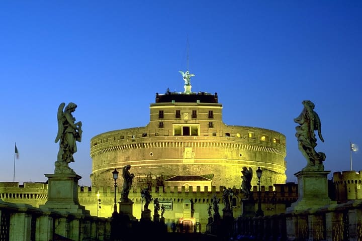 Castel Sant'Angelo and its bridge at dusk