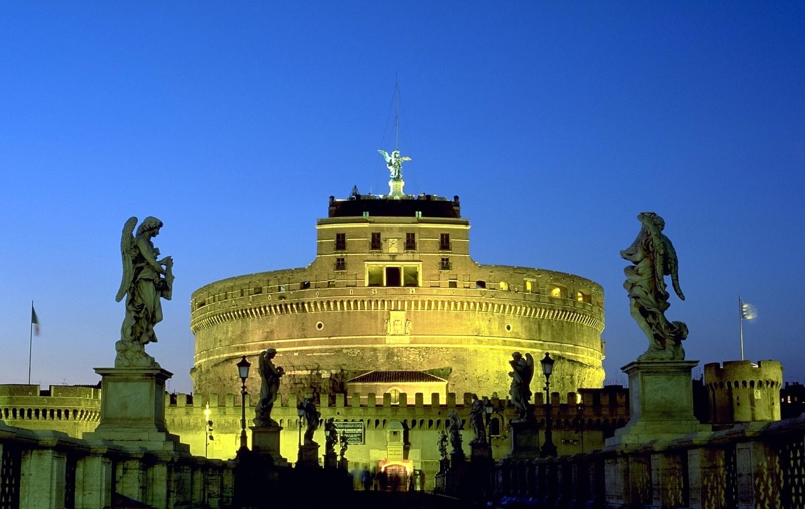 Castel Sant'Angelo and its bridge at dusk